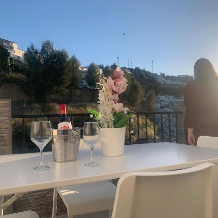 Ferienwohnung El Balcon De La Roca Setenil De Las Bodegas Exterior foto